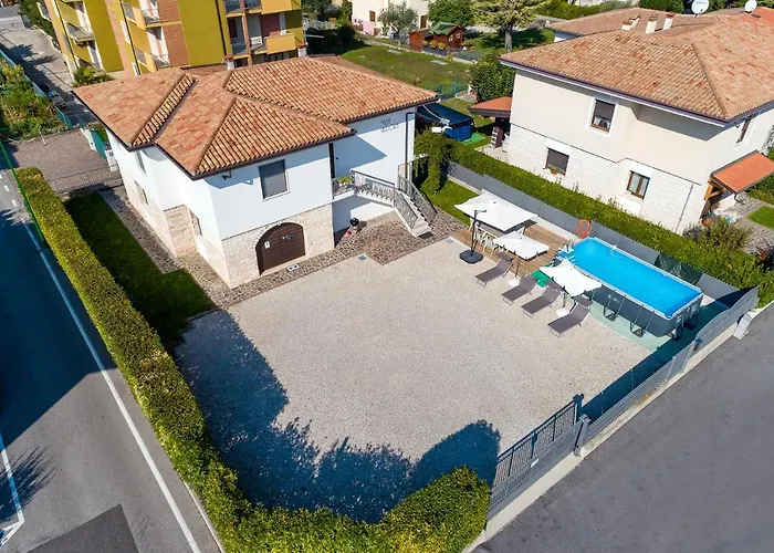 Villa Azdora
